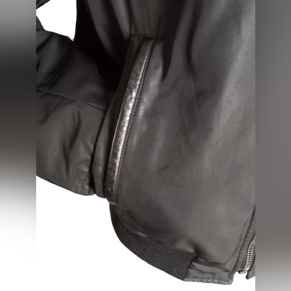 Brett Johnson Mixed Media Bomber Jacket size Large - Picture 10 of 16